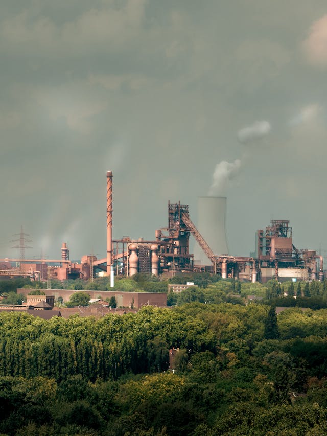 India Moves to Reduce Carbon Emissions in Steel Industry by 25 pc